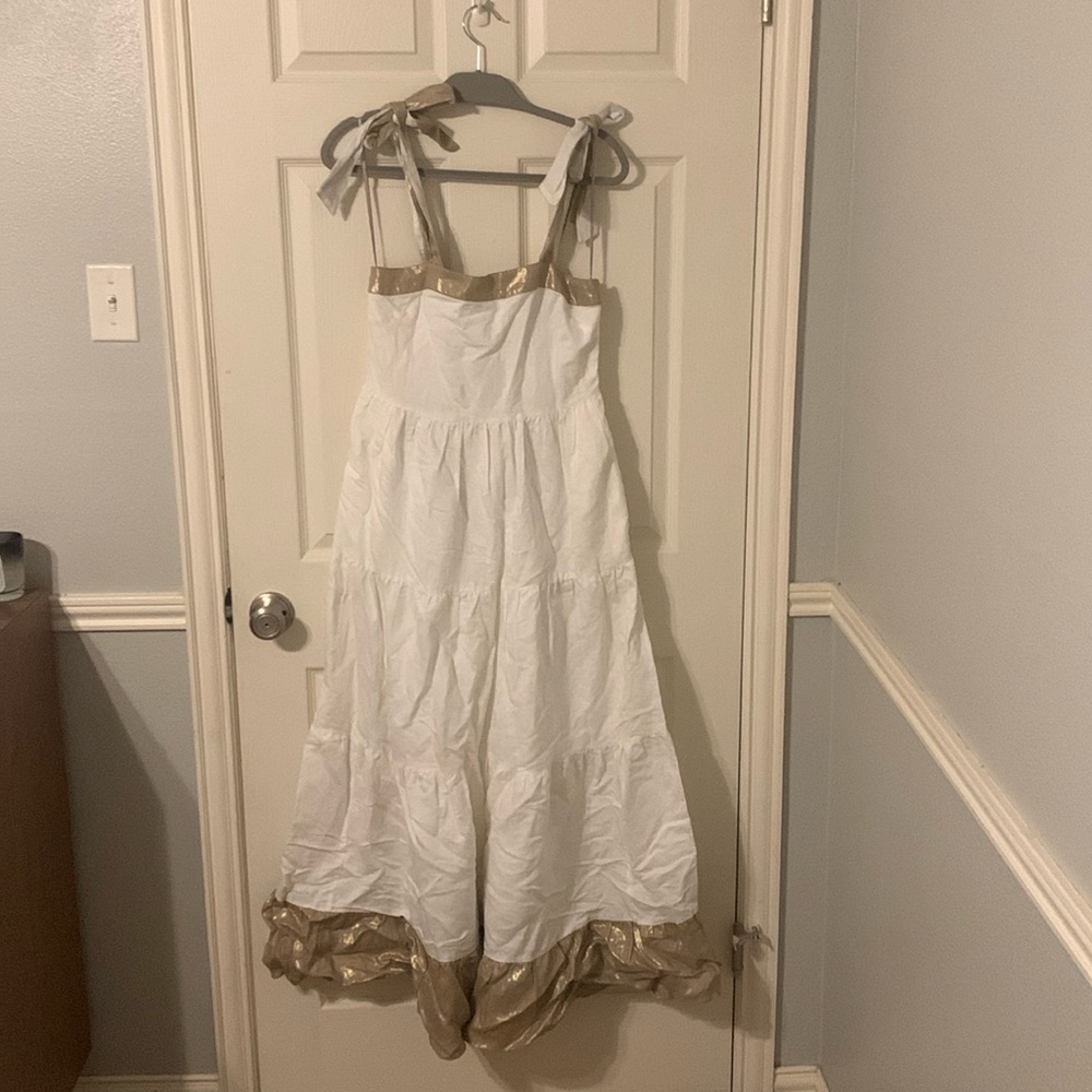 NWT WHITE AND GOLD BOW MAXI DRESS